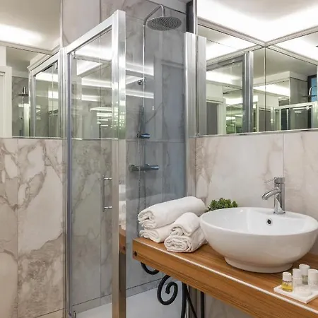 Livia Valeria Palace 아파트호텔