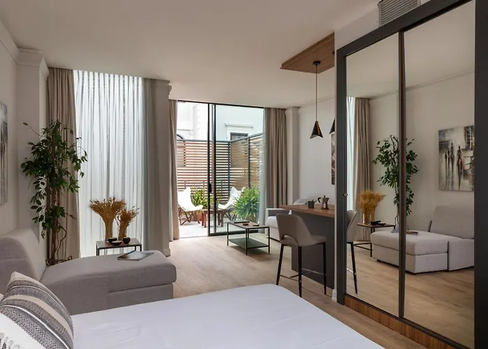 Livia Valeria Palace 4*