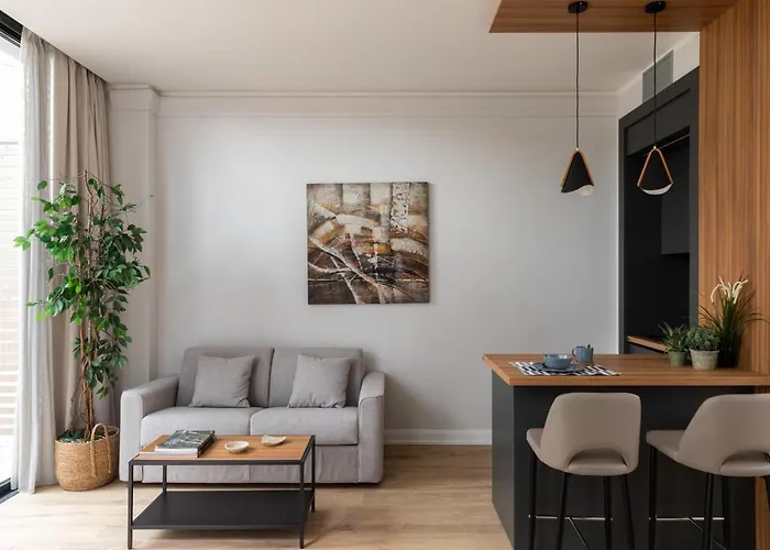 Aparthotel Livia Valeria Palace 4*