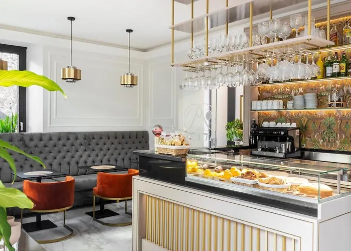 Livia Valeria Palace Aparthotel