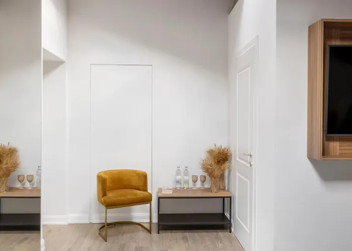 Aparthotel Livia Valeria Palace 4*