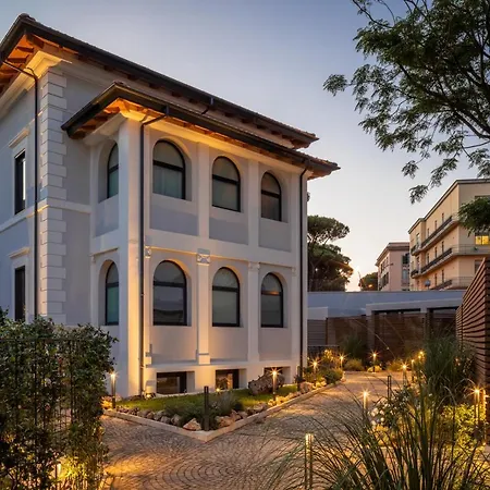 Livia Valeria Palace Aparthotel